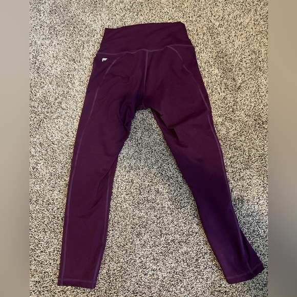 Fabletics Define PowerHold® High-Waisted Capri - Picture 3 of 6